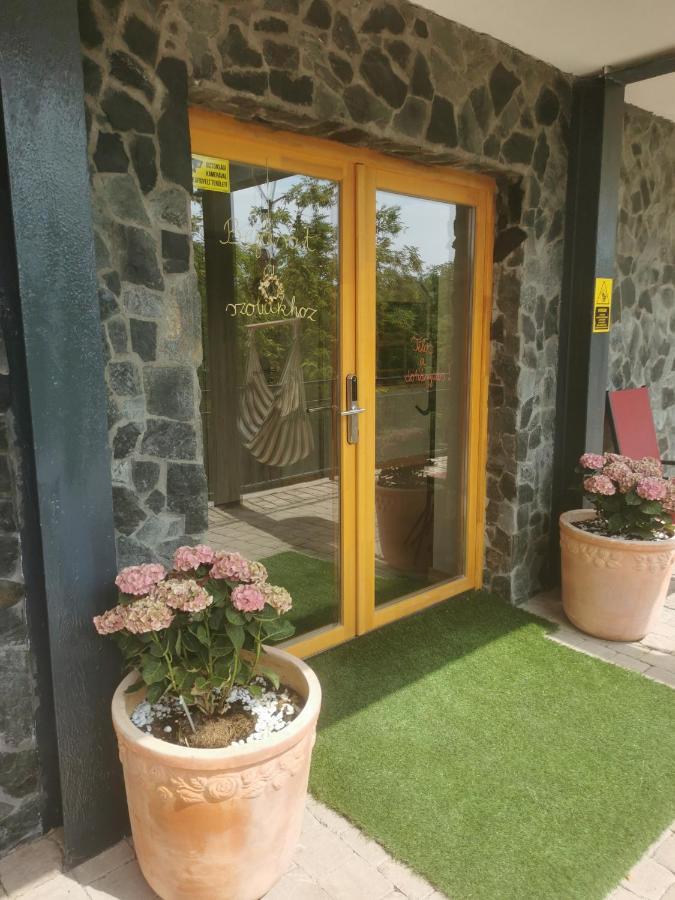 Illaberek Vendeghaz Hotel Sukoro Exterior photo